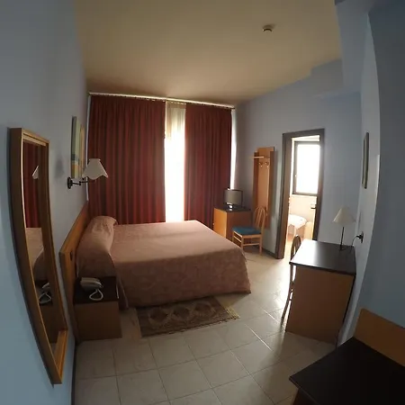 Astoria 4*