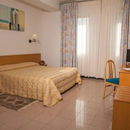 Astoria 4* ألبيروبيللو